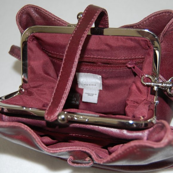 Brand NEW Wilson's Leather Maxima Small Bag with Clasp Closure - Picture 8 of 9